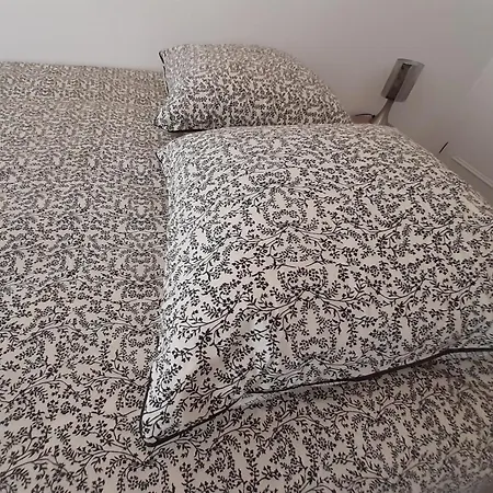 Spacieux Et Lumineux T5 Avec 4 Chambres, Au Centre-ville De Mulhouse, Grand Balcon, Grand écran Plat *