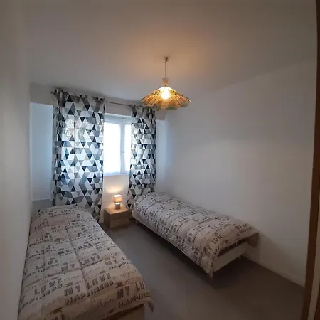 Apartment Spacieux Et Lumineux T5 Avec 4 Chambres, Au Centre-ville De Mulhouse, Grand Balcon, Grand Ecran Plat Mulhouse