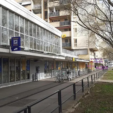 Spacieux Et Lumineux T5 Avec 4 Chambres, Au Centre-ville De Mulhouse, Grand Balcon, Grand Ecran Plat